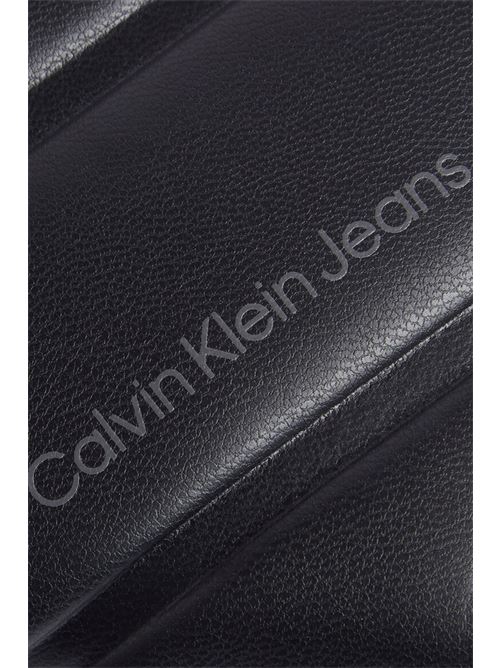 QUILTED MED ZIP AROUND CALVIN KLEIN JEANS | K60K612256/BEH